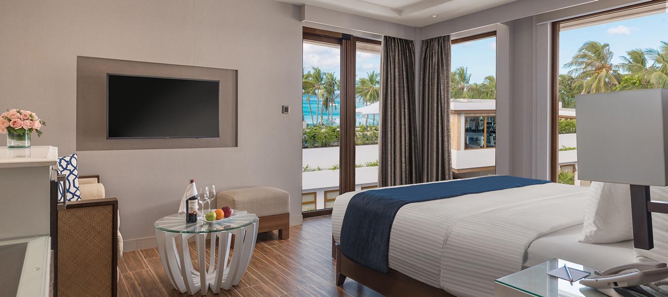 Henann Crystal Sands Resort Balabag  Bagian luar foto